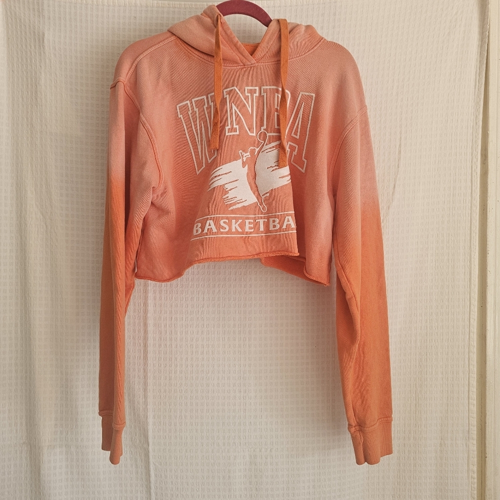 Sportiqe Apparel Co WNBA Basketball Cropped Hoodie Size L Orange Wash